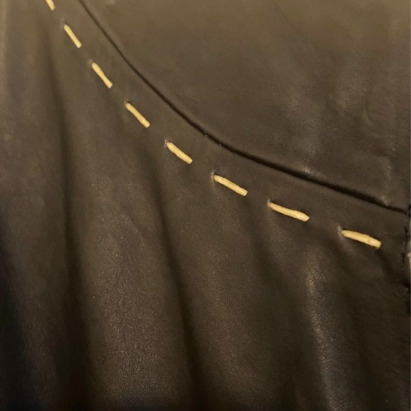 Leather jacket - Picture 4 of 6